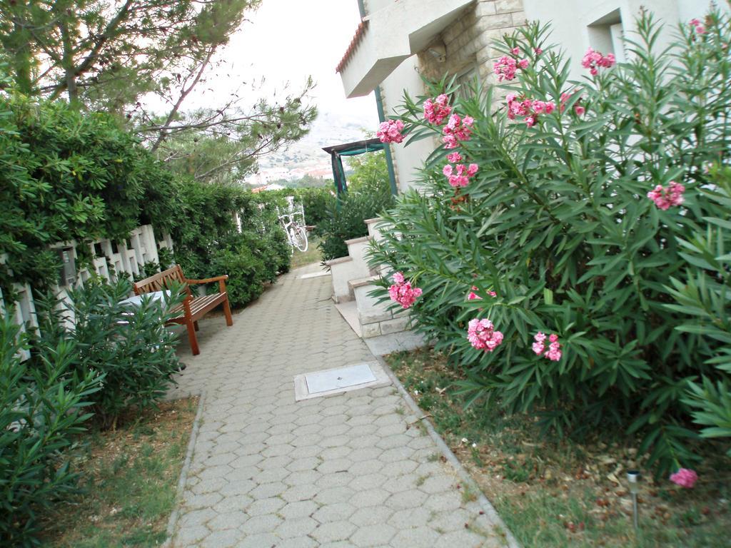 Apartments Tatjana Pag Exterior foto
